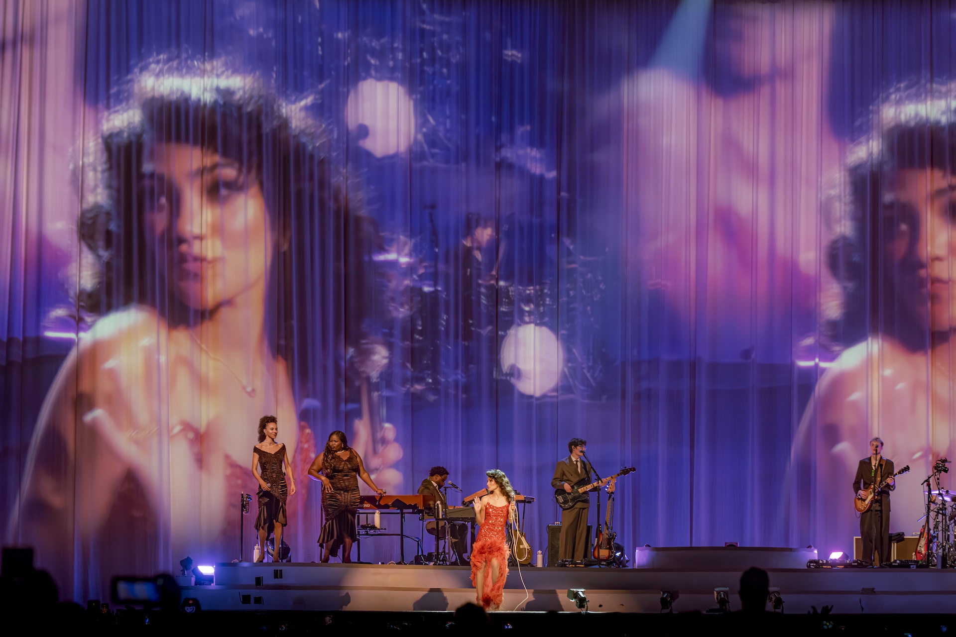 Olivia Dean - The Art of Loving Tour 2026, Show & Lighting Design